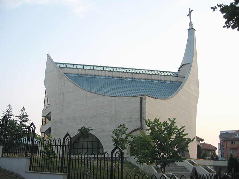 File:Biserica Sf. Tereza din Iaşi.jpg